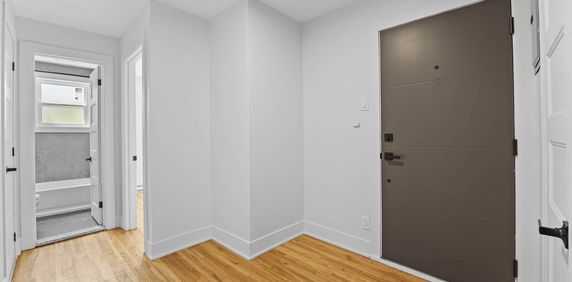 Grand 4,5 Rénové Avec Balcon à Rosemont - Photo 2