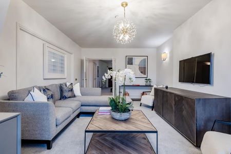 Four Bedroom Four Bathroom Penthouse Strathmore Court St Johns Wood NW8 - Photo 2