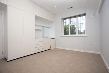 4 bedroom semi-detached house to rent - Photo 3