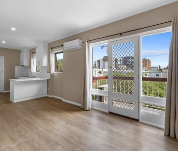 3/6 Saltram Road, Glenelg - Photo 3