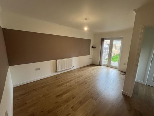 3 bedroom end of terrace house to rent - Photo 1