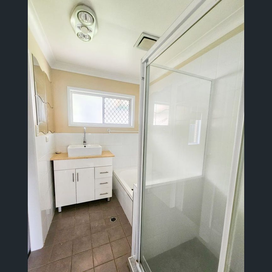 Beautifully Updated Family Home in a Prime Location - Photo 1