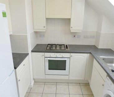 Alconbury Close, Borehamwood, WD6 - Photo 4