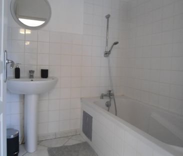 Location Appartement 2 pièces 43m² COGNAC 16100 - Photo 5