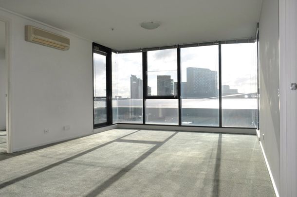 61/99 Whiteman Street - Photo 1