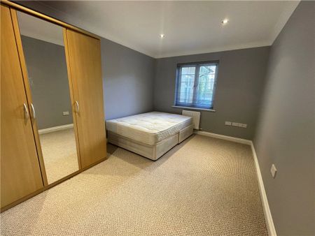 Brooklyn Road, Woking, Surrey, GU22 7SW - Photo 3