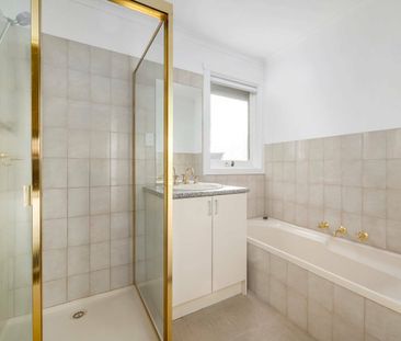 LIGHT AND BRIGHT 1 BEDROOM UNIT - Photo 5