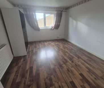 4 bedroom house to rent - Photo 1