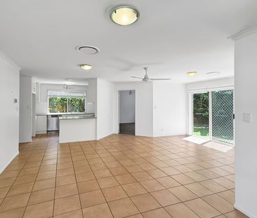 12 Oxford Close, 4556, Sippy Downs Qld - Photo 2