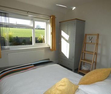 2 bedroom semi-detached house to rent - Photo 5