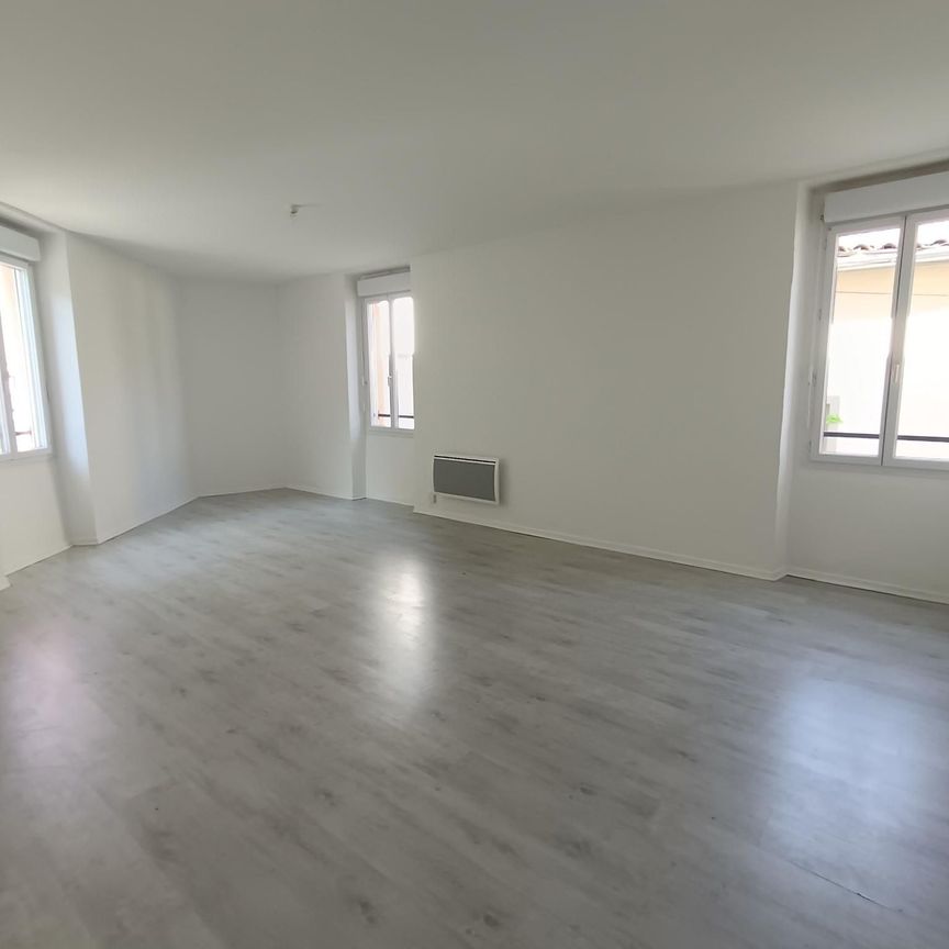 Location Appartement 2 pièces 45m² GRAULHET 81300 - Photo 1