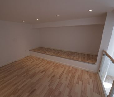 Super lækker 2-værelses med hems i midtbyen - Photo 1