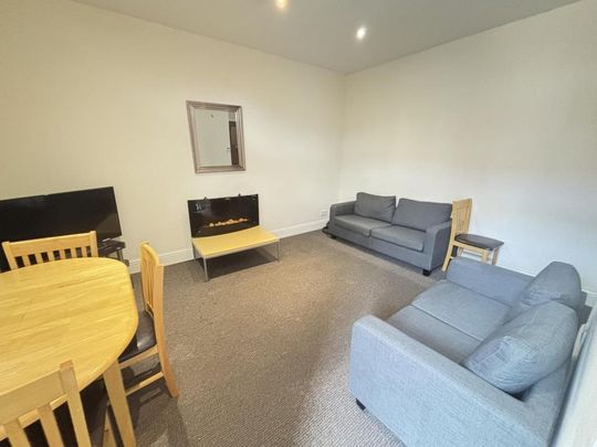 4 bedroom house to rent - Photo 1