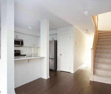 For Lease - 1 Queen Alexandra Lane, Clarington, Ontario - Photo 2