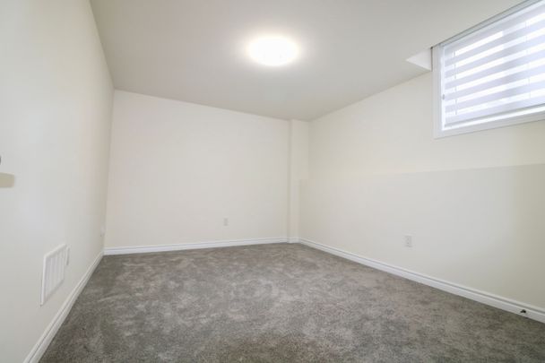 For Lease - 40 Valleybrook Road Unit# LOWER, Barrie, Ontario - Photo 1