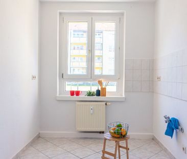 3-Raum-Wohnung mit Balkon in ruhiger Seitenstraße gelegen - Photo 5