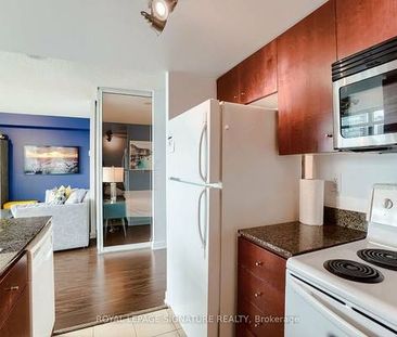 1+1 Bedroom, 1 Bathroom - Apex Condos - Photo 1