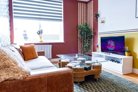 1 bedroom serviced apartment to rent - Photo 5