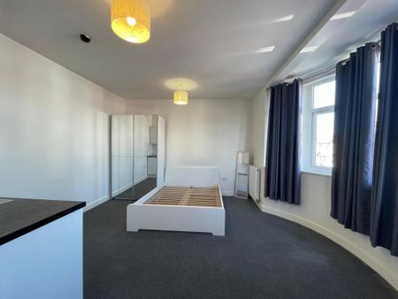 Studio to rent - Photo 4