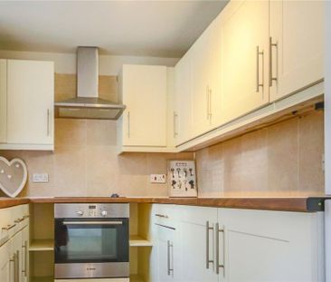 3 bedroom end of terrace house to rent - Photo 6