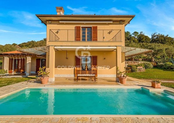 Via Murli, Pietrasanta, Tuscany 54038