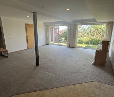 Large Family Home with Views! - Photo 5