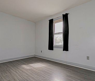 For Lease - 19 Herbert Avenue Unit# Main, Oshawa, Ontario - Photo 3