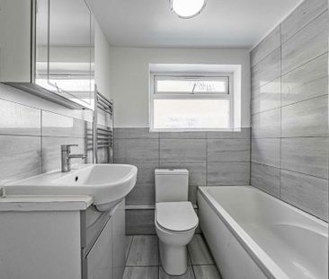 2 bedroom maisonette to rent - Photo 4