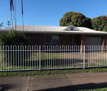 Charming 2-Bedroom Home in a Prime Location - Photo 6