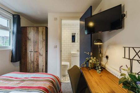 5 bedroom terraced house to rent - Photo 4