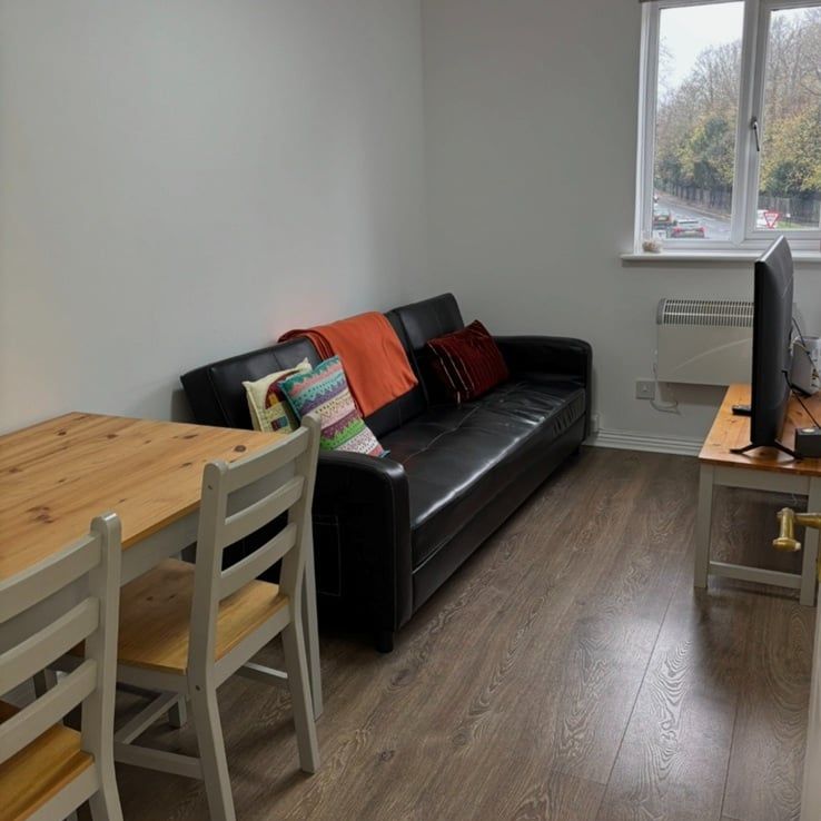 Room in a Shared Flat, Morden, SM4 - Photo 1