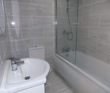 The Channel - Photo 6