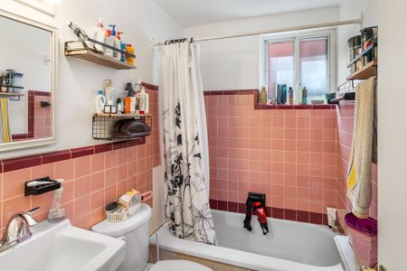 For Lease - 213 Lakeshore Road Unit# 1, Mississauga, Ontario - Photo 2