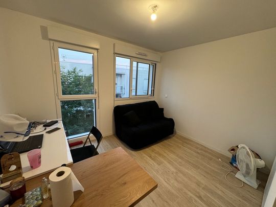 Location Appartement 1 pièce 21m² ST JEAN D ILLAC 33127 - Photo 1