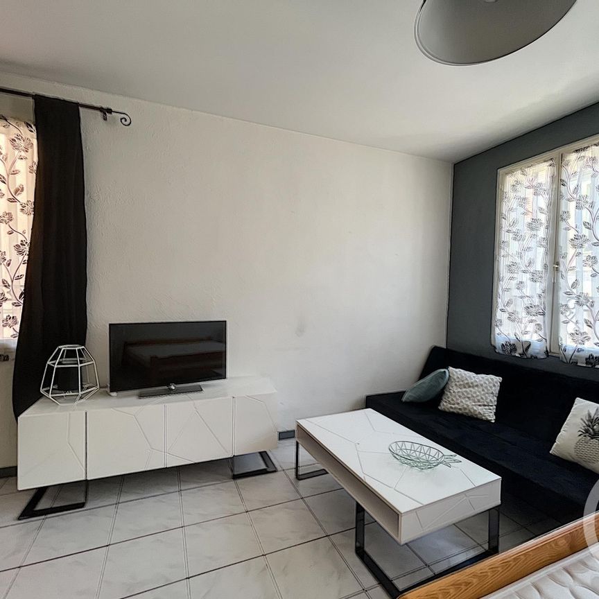 Location Appartement 1 pièce 23m² TROYES 10000 - Photo 1