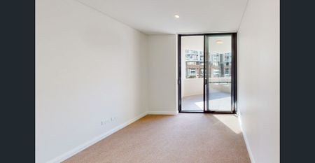 Two Bedroom Apartment With Abundance of Storage - Photo 3