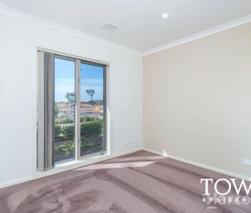 1 Mcgowan Crescent, Googong NSW 2620 - House For Rent | Domain - Photo 2