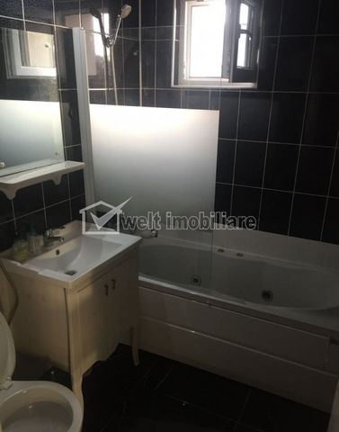 Apartament cu 2 camere, decomandat, semicentral - Photo 4