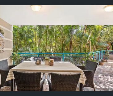 Luxury Beachside Bliss in North Wollongong - FULLY FURNISHED - Photo 6