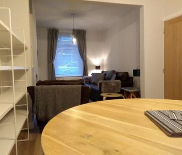 2 bedroom private hall to rent - Photo 3