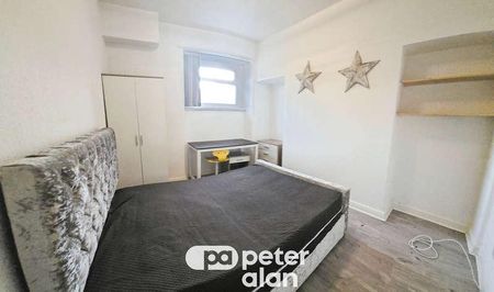 Swansea, West Glamorgan, SA1 - Photo 5