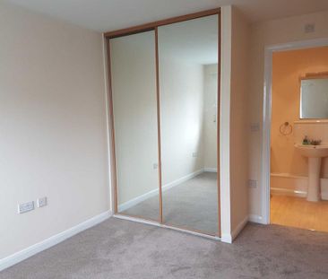 2 bedroom apartment to rent - Photo 4