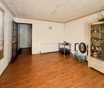 3 bedroom terraced house to rent - Photo 2