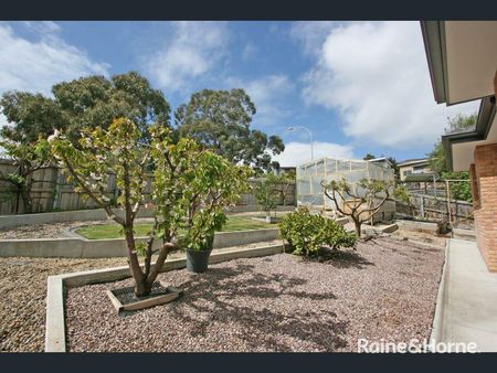 21 Carbeen Street, Mornington, TAS 7018 - Photo 3