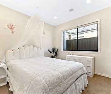 Modern Comfort in Clyde Awaits You! - Photo 4