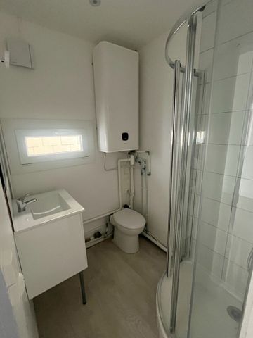 PONT DE L ARCHE - Appartement 2 pièces - Photo 5