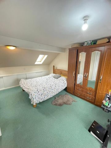 4 bedroom semi-detached house to rent - Photo 5