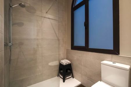 Carrer de Sepúlveda, Barcelona, Catalonia 08015 - Photo 3