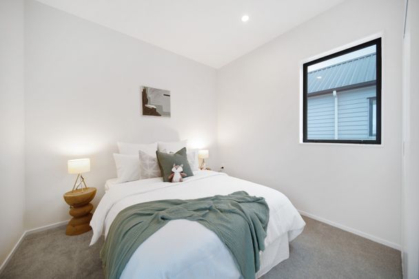 Nice and New in Opaheke - Photo 1