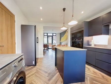 Luxury Co-Living in Shirehampton - Photo 4